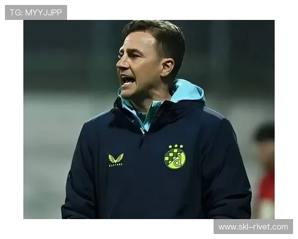 卡纳瓦罗正式担任乌兹别克斯坦国家队主帅 曾与国足帅位传闻不断 卡纳瓦罗正式担任乌兹别克斯坦国家队主帅 曾与国足帅位传闻不断