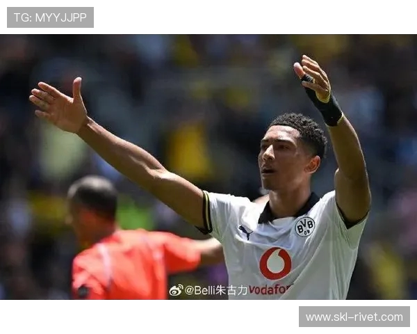 多特高层频繁与乔布单独沟通 助主帅减压提升球队稳定表现 多特高层频繁与乔布单独沟通 助主帅减压提升球队稳定表现