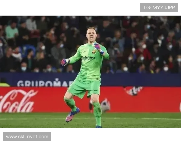 特尔施特根轻度训练恢复进展明显 但仍需至少一个月才能完全康复 特尔施特根轻度训练恢复进展明显 但仍需至少一个月才能完全康复